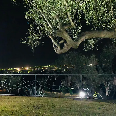 In Villa-il Giardino Dei Filosofi Ascea